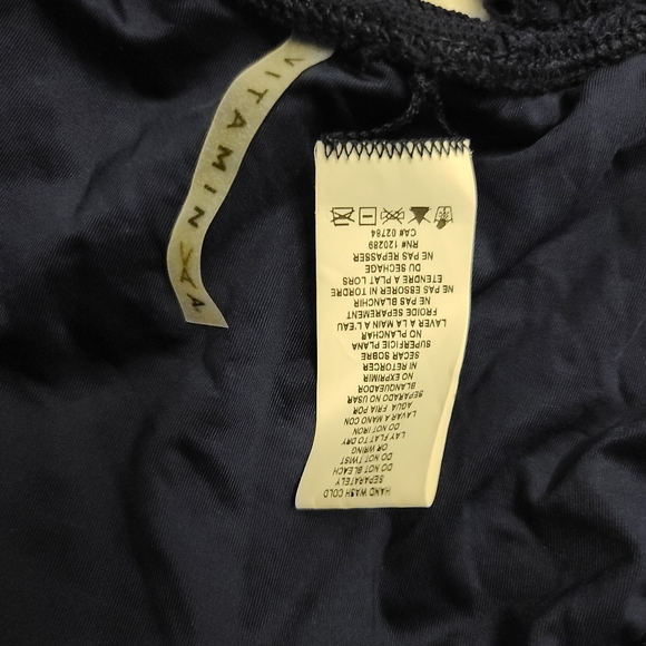 Vitamin A swimsuit - Picture 6 of 11